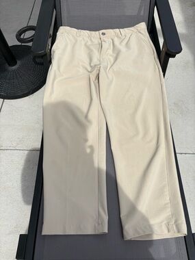 Classic Men's Khaki Golf Pants - Neutral Tan